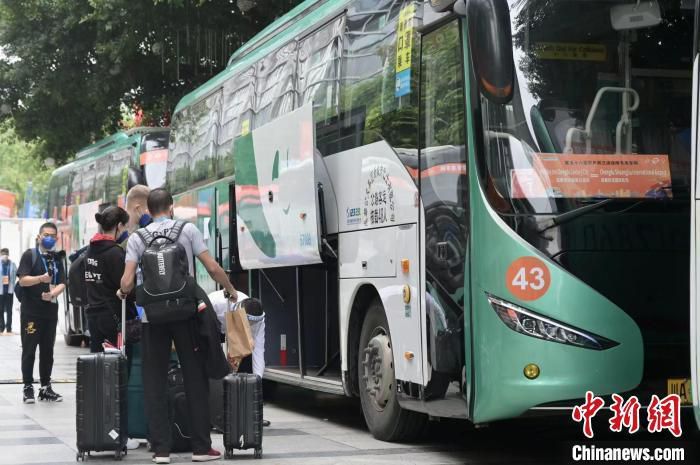 不把这两个狗东西杀掉，我吴家以后在江南势必要被人常年耻笑。